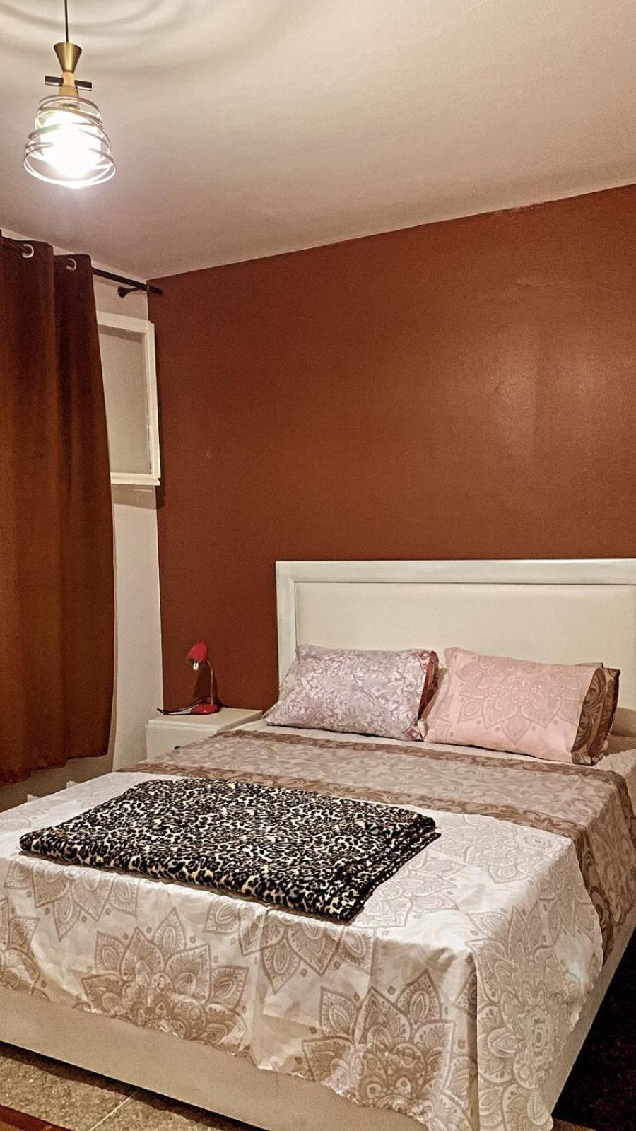 Apartment 3bdr Cozy In Center
